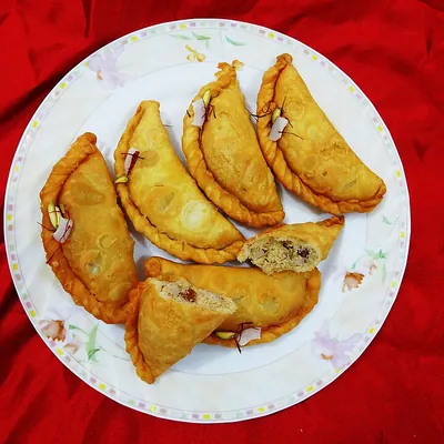 Gujiya